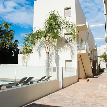 Marina B2 * Denia