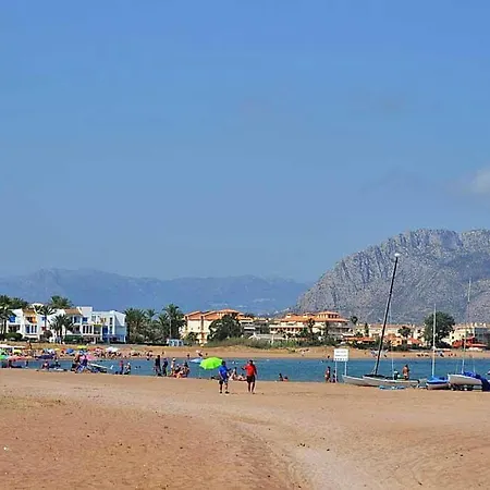 Marina B2